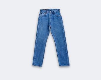 Vintage Levis 501 W29 L30 (Measured 28x30) Women’s Fit, Medium Wash, Made in USA