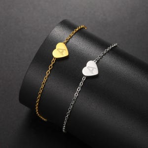 Pulsera con letras iniciales de la A a la Z y mini dije de corazón – Joyería de acero inoxidable con el alfabeto para mujer – Regalo personalizado para San Valentín