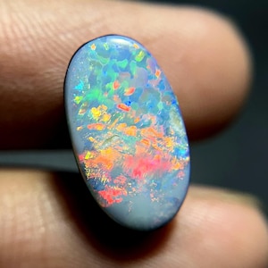 Natürlicher Australischer Doublette-Opal 6.90 Karat 17 x 10 MM, CODE SF10