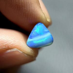 Australian Doublet Opal, 2.10 Carat, Size 8x7x4 MM Triangle Shape