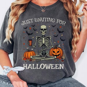 Halloween Skeleton Shirt – Funny Comfort Colors® Tee with Coffee, Pumpkin & Bat | Spooky Haunted Halloween T-shirt