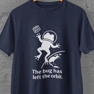 Funny Frog Shirt – Space Frog Astronaut Tee | One-Color Quirky Gift for Frog Lovers