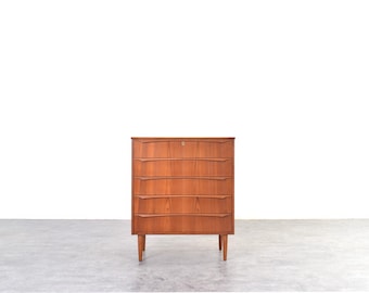 Mid-Century Danish Teak Chest of Drawers, 1960s.