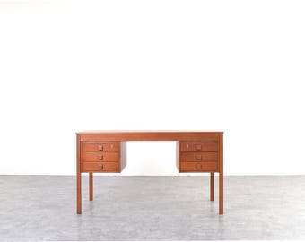 Mid-Century Danish Teak Desk from Domino Møbler, 1960s.