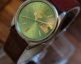 SEIKO5 アンティーク自動巻き時計 オーバーホール済70Sグリーン Vintage Refurbished Seiko 5 Automatic Watch - 1980s Green