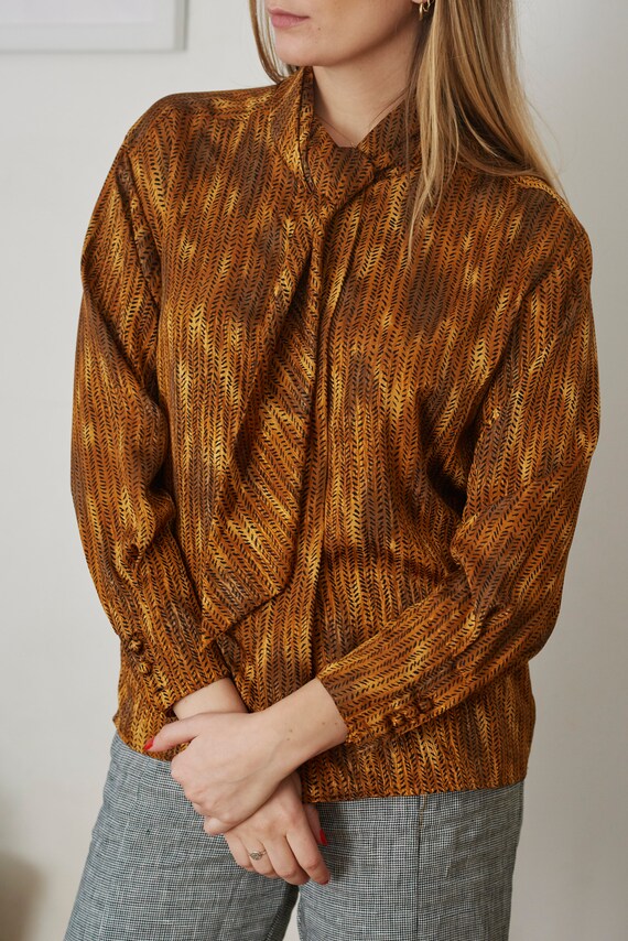 1970's Anne Klein Abstract Leopard Print Blouse - image 4