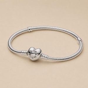 Pandora Armband aus 925er Sterlingsilber – Herzverschluss – Inklusive schwarzem Pandora-Beutel
