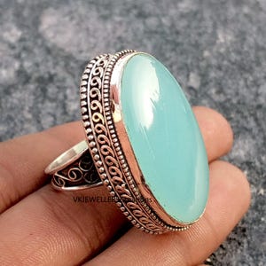 Oval ring i sterlingsilver med kalcedon, bohemisk blå ädelsten i statement-stil