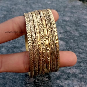 Armringsset i etsad mässing, handgjorda stapelbara armband, bohemiska smycken