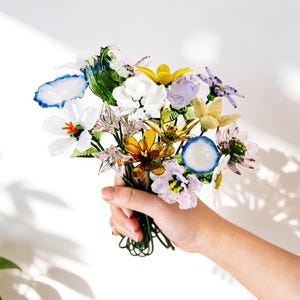 Personalized Glass Birth Flower, Hand Blown Birth Flower Bouquet, Handcrafted Birthday Gift for Mom, Grandma, Mothers Day Gift, Gift for Her image 1