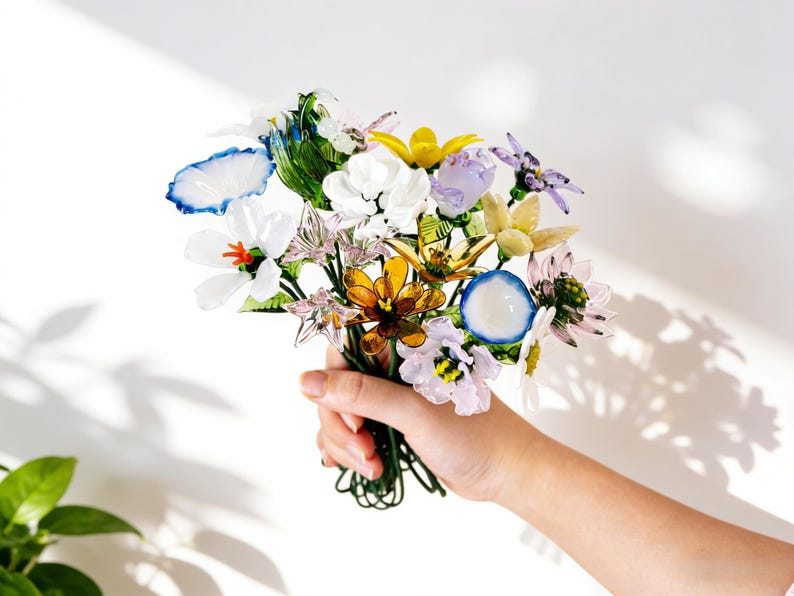 Personalized Glass Birth Flower, Hand Blown Birth Flower Bouquet, Handcrafted Birthday Gift for Mom, Grandma, Mothers Day Gift, Gift for Her image 1