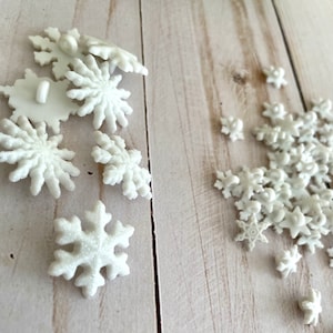 Snowflake Buttons SET Christmas buttons snow embellishment sewing scrapbook  snowflakes Snow flake 3/4 3/8 miniature mini small little 8-28
