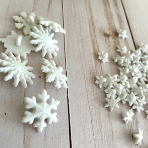 White Snowflake Buttons set of 10 / 88