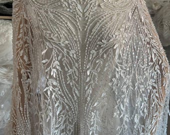 Kralenkantstof, geborduurde tule met parels en bladeren, trouwjurkstof, elegante bruidsgaas, luxe paillettenkantmateriaal voor cape