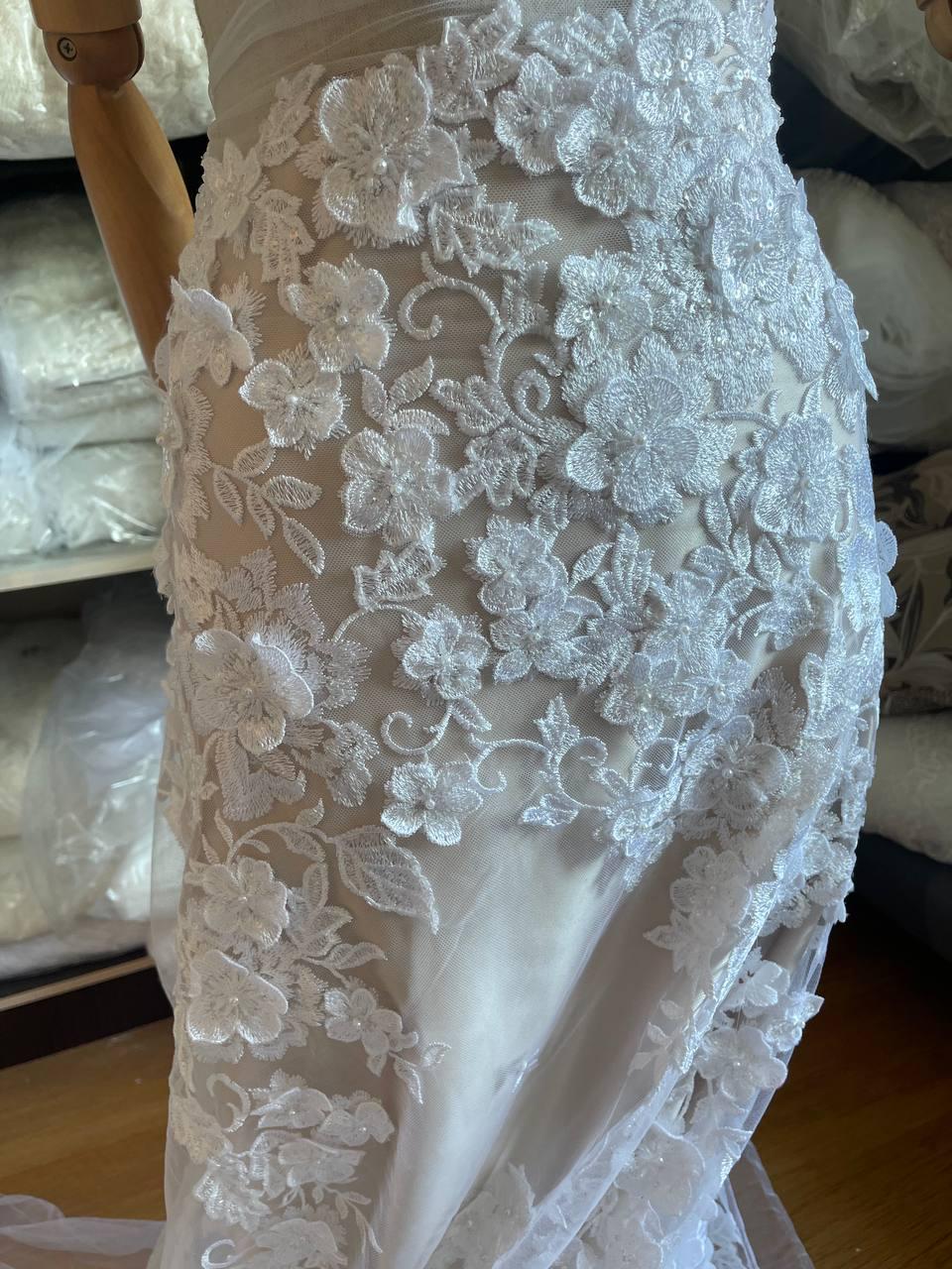 Weißer Perlen-Spitzenstoff mit Pailletten, gestickte Blumen-Mesh-Spitze für Hochzeitskleid, Nähzubehör