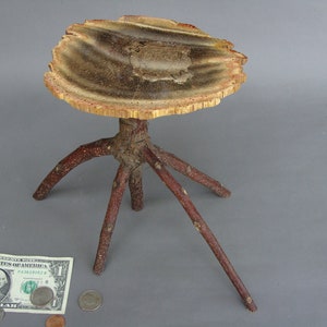 Small Display Table
