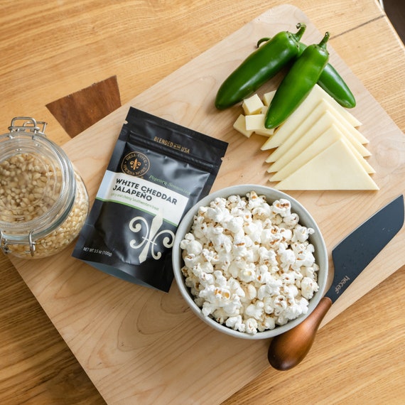 Popcorn Seasoning - White Cheddar Jalapeno flavor, INTERNATIONAL SHIPPING, Spicy popcorn, Jalapeno popcorn, white cheddar popcorn mix Il_570xn