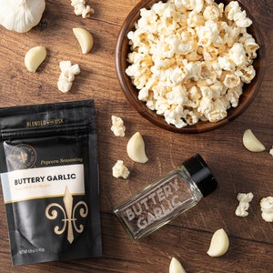 Movie theater popcorn butter with garlic - buttery gluten-free popcorn topping, garlic butter popcorn seasoning mix