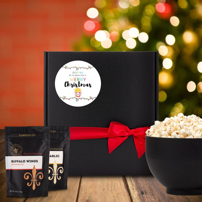 Popcorn Christmas Gift Set Popcorn seasoning and gourmet popcorn kernels, Personalized Christmas gift, Christmas popcorn kit image 1