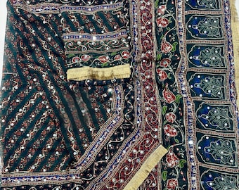 Zachte Georgette Saree: echt spiegelwerk met geborduurde pailletten, digitale designerprint, feestkleding