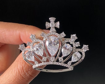 クリスタルクラウンブローチ シルバートーン ラインストーン付き ロイヤルティアラピン エレガントなブライダルブローチ