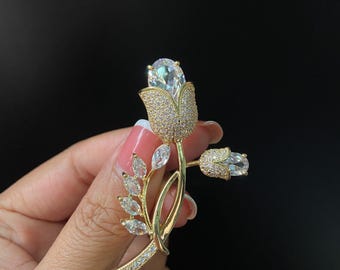 Gold Tulip Flower Brooch – Elegant Crystal Rhinestone Pin Jewelry Gift