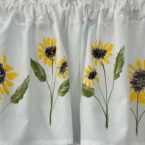 Sunflower Valance Perfect for Your Kitchen Window