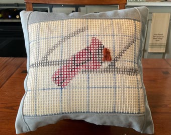 Red Cardinal Latch Hook Pillow Kit