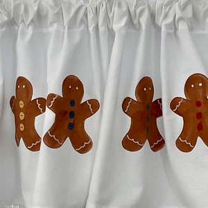 Grandpa Chic Gingerbread Window Valance