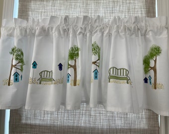 Bird Retweet Kitchen Valance