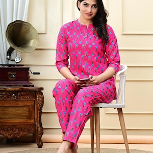 Indisches traditionelles Kurti-Set, Boho-Kurzarm-Kurti, indisches ethnisches Kordelset für den täglichen Gebrauch, Vintage-Kurti-Hose-Set, bedrucktes Blumen-Kurti-Set