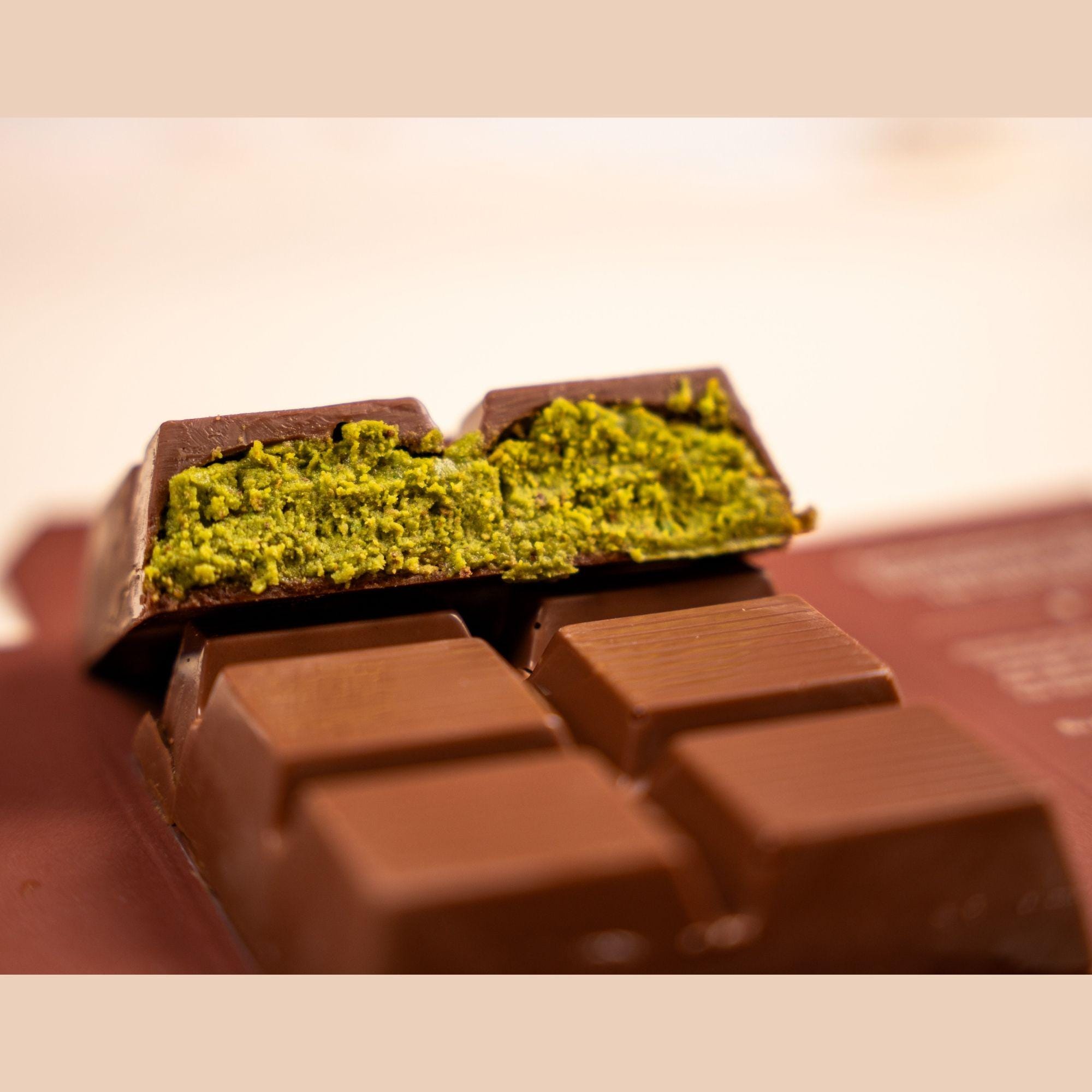 ミルク & ダーク ピスタチオ × クナーファ チョコレートバー 2枚セット本物 Kunafa pistachio milk chocolate bar - Etsy 日本