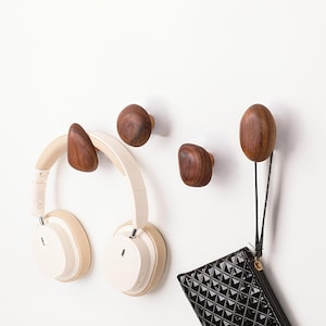 Custom Decorative Wood Wall Hooks,Pebble-shaped hooks,Modern Entryway Wall Mounted Coat Hooks,Walnut & Beech Wall Pegs,Minimalist Home Decor