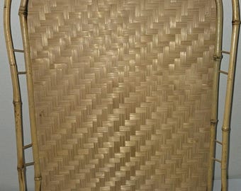 Bandeja de servir de madera tejida de bambú vintage estilo tiki