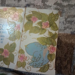 Jabonera Love Nest de Avon - Tres jabones con fragancia para ocasiones especiales - Vintage NOS NIB imagen 5
