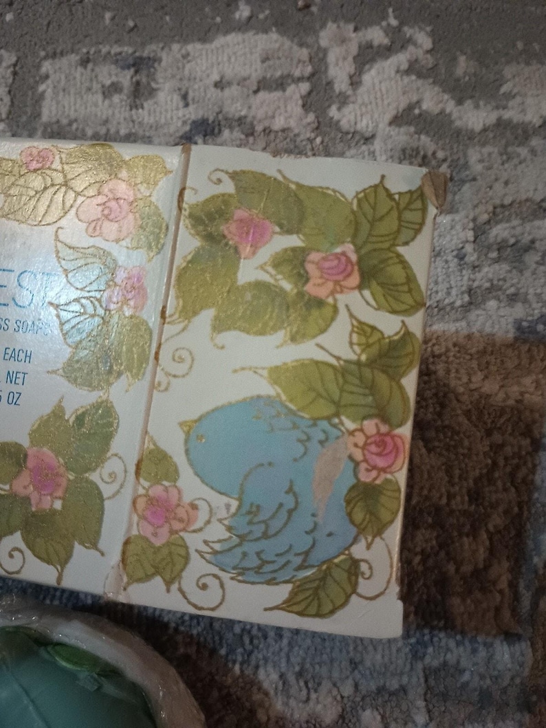 Jabonera Love Nest de Avon - Tres jabones con fragancia para ocasiones especiales - Vintage NOS NIB imagen 5
