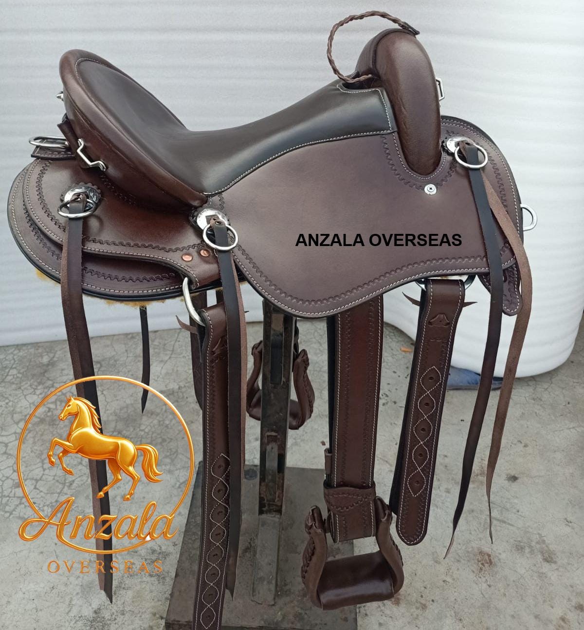 Selle Western Synthétique Sans Arbre RIDEX, Taille 14 à 18 Pouces, Noire, Neuve