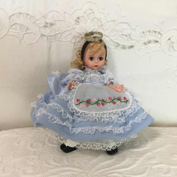 Madame Alexander Doll, Alice in Wonderland, Original Clothing, 8" Doll, Collectible Doll, #13001, No Box, 1997, Wendy Face