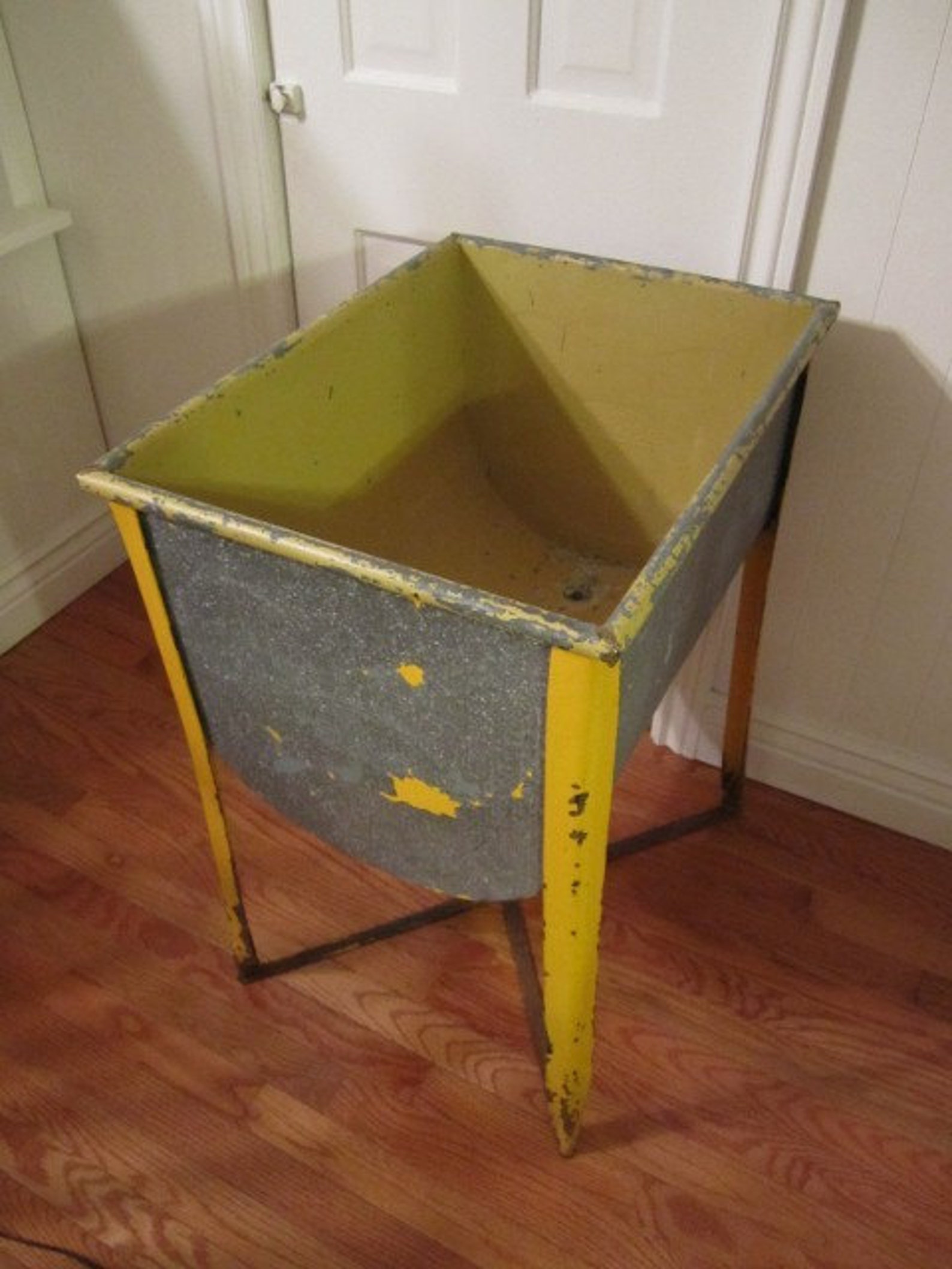 Antique Galvanized Wash Tub on Stand with Drain Made in St. Etsy