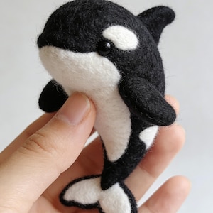 Handmade Needle Felted Orca Doll, Whale Charm Ornament, Wool Felt Dolphin Figurine, Nursery Decor Christmas Gift Baby Shower Gift Felt Decor