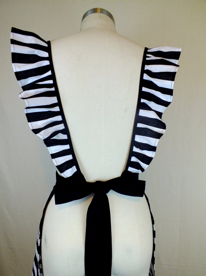 Dio de los Muertos Stripe kitchen Apron folk