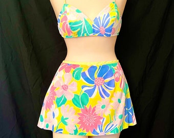 Groovy Vintage 60s 2 piece floral colorful bikini swimsuit playsuit SeaWaves skort mini skirt flower power pink green yellow blue daisy XS S