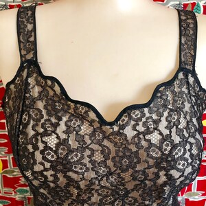 Gorgeous vintage 40's 50's black floral lace negligee slip illusion bust scallop shaped bombshell sexy pin up Barbizon S / M image 3