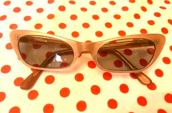Stylish vintage cat eye 50's 60's sunglasses fram… - image 4