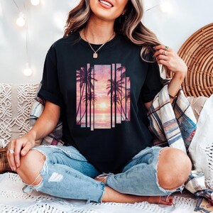 Oversized Graphic T Shirt, Sunset Palm Tree Beach Tee, Tropical Summer Aesthetic Top, Relaxed Fit Unisex Shirt