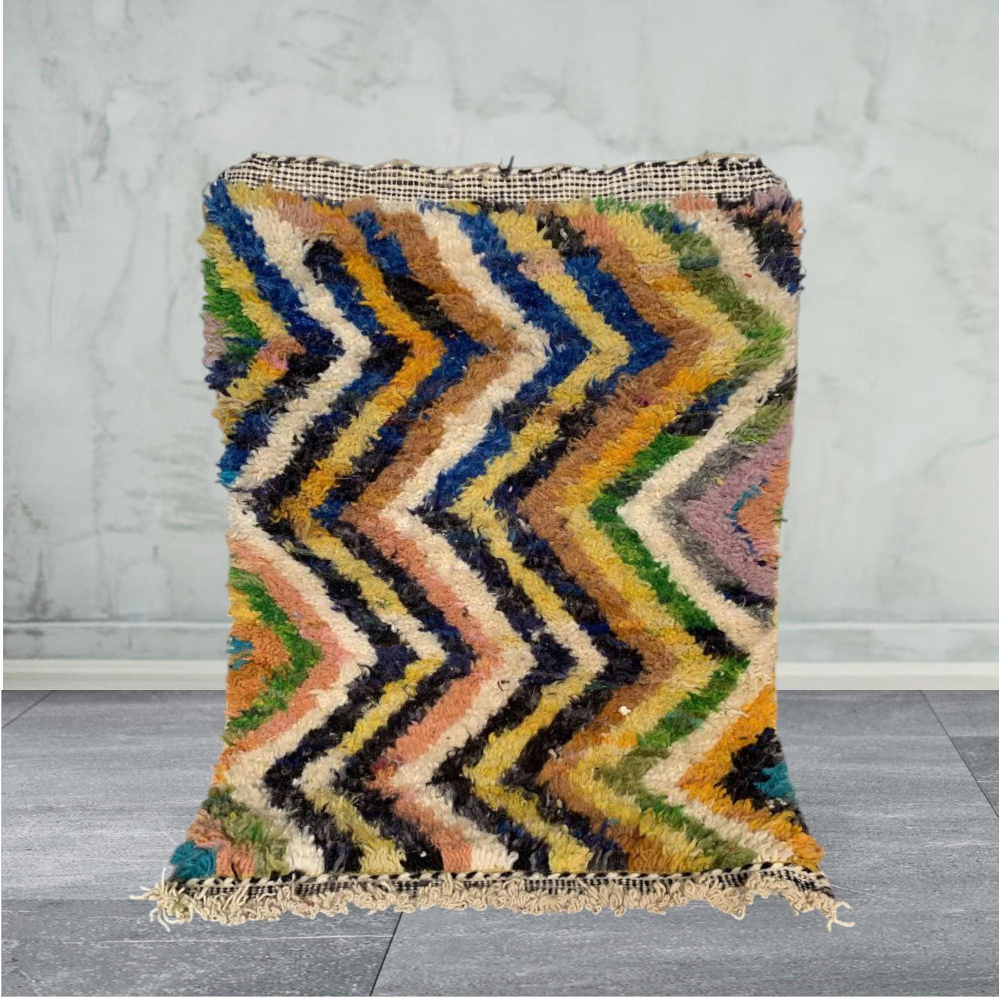 ヴィンテージモロッコウールラグ：カラフルなジグザグシェブロン