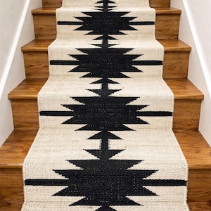 Alfombra Kilim Boho Star Runner, Alfombra de yute de lana geométrica tribal en blanco y negro, Alfombra de tejido plano estilo rústico para escaleras y pasillos.