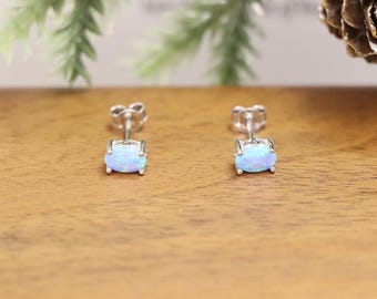 S925 silver earrings shiny with round four claws inlaid Opal OPAL earrings temperament earrings