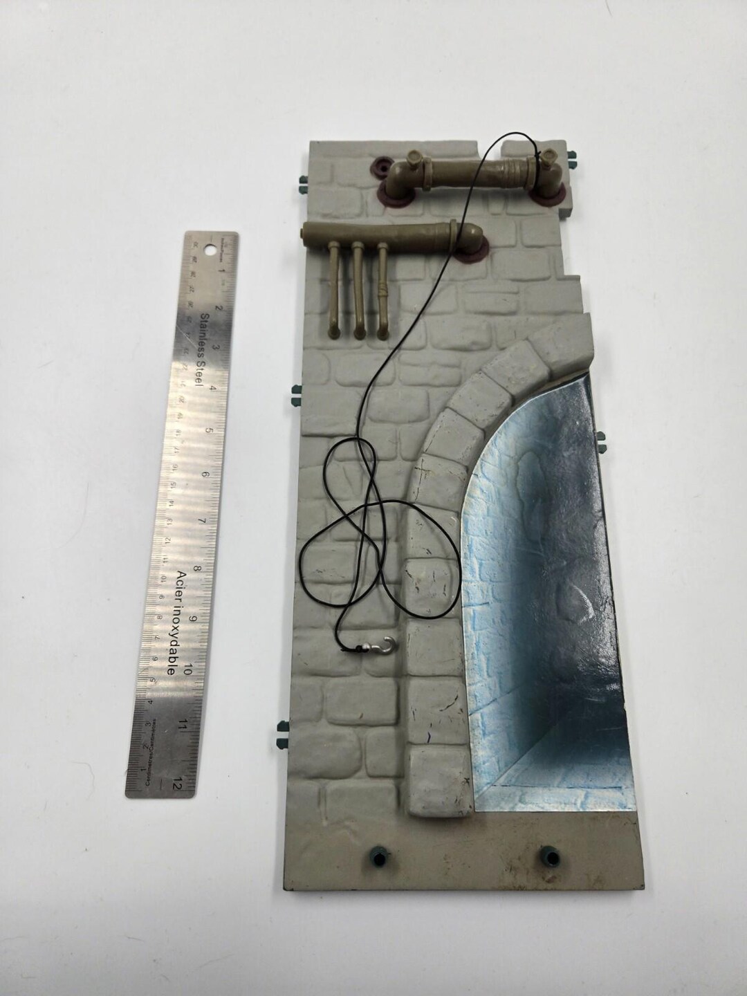TMNT 2003 Sewer Lair Play Set Side Panel With Pipes and String Segment ...