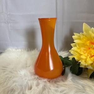 Large Vintage Bright Orange Art Glass Vase - Retro Mid-Century Modern Design - 60s 70s Decor